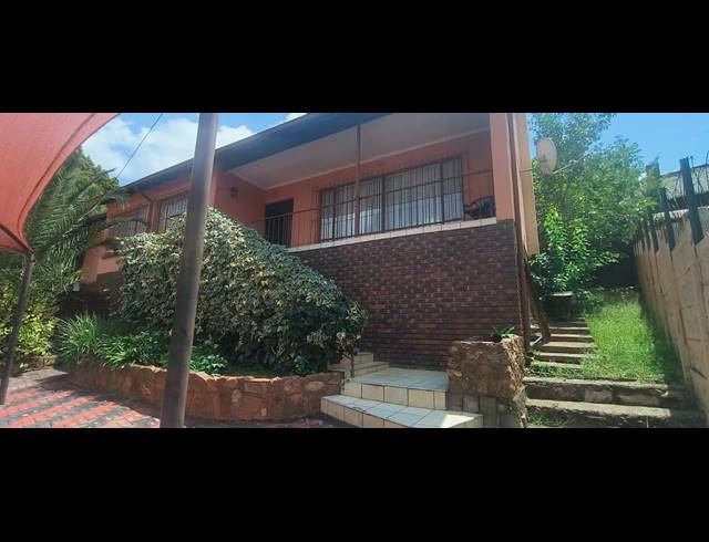 3 BEDROOM HOUSE FOR SALE IN LINDHAVEN